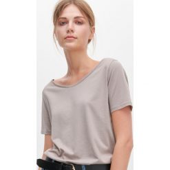 T-shirt z bawełny i modalu - Jasny szary. Szare t-shirty damskie Reserved, s, bez wzorów, z bawełny, bez kołnierzyka. Za 39,99 zł.