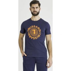 T-SHIRT trussardi jeans. Czarne t-shirty męskie Trussardi Jeans, xl, bez wzorów, z jeansu, bez kołnierzyka. Za 169,00 zł.