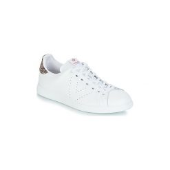 Buty Victoria DEPORTIVO BASKET PIEL. Białe trampki i tenisówki damskie Victoria, bez wzorów, bez zapięcia. Za 220,20 zł.