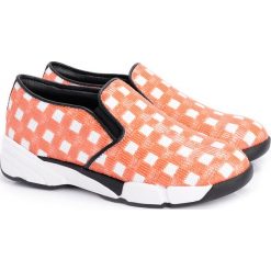 Pinko Sneakersy "Sequins". Trampki i tenisówki damskie Pinko, bez wzorów, ze skóry, bez zapięcia. Za 199,00 zł.