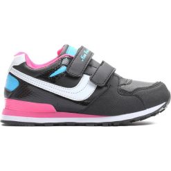 Czarne Buty Sportowe Go Up. Czarne buty sportowe dziewczęce Born2be, z materiału, z okrągłym noskiem. Za 49,99 zł.