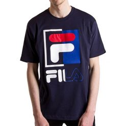 FILA SAKU > 687475-170. Koszulki męskie Fila, xl, z nadrukiem, z bawełny, klasyczne, z okrągłym kołnierzem, z krótkim rękawem, krótkie. Za 149,99 zł.