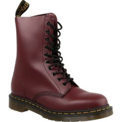 Dr. Martens Dr. Martens 1490 10092600 36 Bordowe. Czerwone buty trekkingowe męskie Dr. Martens, ze skóry, bez zapięcia. W wyprzedaży za 599,99 zł.