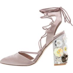 Szpilki: Glamorous Szpilki grey