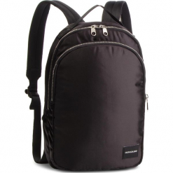 Plecak CALVIN KLEIN JEANS - Satin Sleek Cp K40K400824 Black 001. Czarne plecaki damskie Calvin Klein Jeans, bez wzorów, z jeansu, klasyczne. W wyprzedaży za 359,00 zł.
