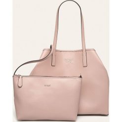 Guess Jeans - Torebka. Różowe torby damskie na zakupy Guess Jeans, w paski, z jeansu, na ramię, duże, bez dodatków. W wyprzedaży za 449,90 zł.