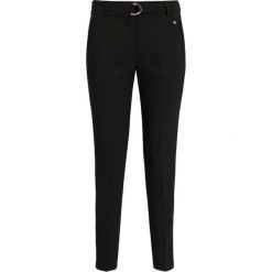 Chinosy Trussardi Jeans Smoke Pants 56P00124. Czarne spodnie damskie Trussardi Jeans, bez wzorów, z poliesteru. W wyprzedaży za 359,00 zł.