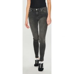 Review - Jeansy. Szare jeansy damskie skinny marki Review, z elastanu. Za 219,90 zł.
