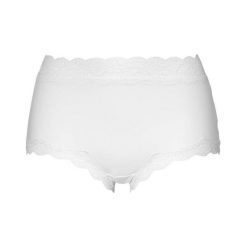 Cellbes Figi 3 Pack biały female biały 58/60. Białe majtki damskie Cellbes, z bawełny. Za 135,00 zł.