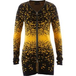 Długi sweter rozpinany z dzianiny żakardowej bonprix czarno-żółty szafranowy wzorzysty. Czarne kardigany damskie bonprix, z dzianiny. Za 49,99 zł.