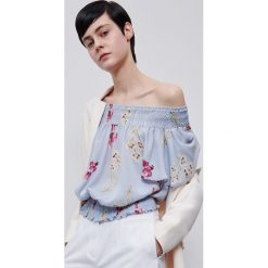 Bluzka hiszpanka w kwiaty - Turkusowy. Niebieskie bluzki damskie Reserved, w kwiaty, bez kołnierzyka, bez rękawów. W wyprzedaży za 39,99 zł.