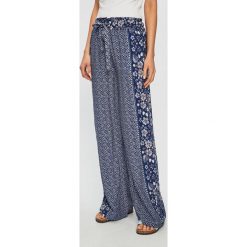 Pepe Jeans - Spodnie Lis. Spodnie damskie Pepe Jeans. W wyprzedaży za 239,90 zł.