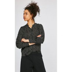 Vero Moda - Koszula Cate. Białe bluzki damskie Vero Moda, na co dzień, s, bez wzorów, z poliesteru, casualowe, ze stójką, z długim rękawem. W wyprzedaży za 39,90 zł.