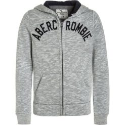 Abercrombie & Fitch CORE Bluza rozpinana light grey. Szare bluzy chłopięce marki Abercrombie & Fitch, z bawełny. W wyprzedaży za 125,30 zł.