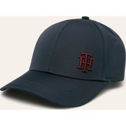 Tommy Hilfiger - Czapka. Niebieskie czapki damskie TOMMY HILFIGER, bez wzorów, z bawełny. W wyprzedaży za 139,90 zł.