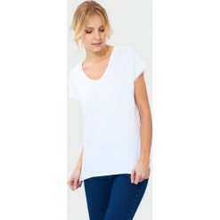 Top typu oversize. Szare bluzki damskie Greenpoint, bez wzorów, z elastanu, bez kołnierzyka, bez rękawów. Za 29,99 zł.
