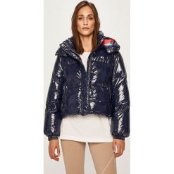 Tommy Jeans - Kurtka. Niebieskie kurtki damskie Tommy Jeans, s, bez wzorów, z poliesteru, krótkie. W wyprzedaży za 579,90 zł.