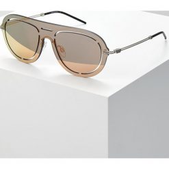 Emporio Armani Okulary przeciwsłoneczne silvercoloured. Szare okulary przeciwsłoneczne męskie wayfarery marki Emporio Armani. Za 779,00 zł.