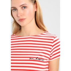 T-shirty damskie: Opus SPUWA Tshirt z nadrukiem poppy red