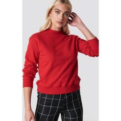 NA-KD Basic Bluza basic - Red. Czerwone bluzy damskie marki NA-KD Basic, bez wzorów, prążkowane, bez rękawów, bez kaptura. W wyprzedaży za 60,57 zł.