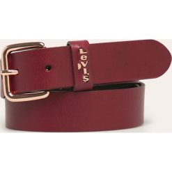 Levi's - Pasek skórzany. Brązowe paski damskie Levi's®, w paski, ze skóry. W wyprzedaży za 119,90 zł.