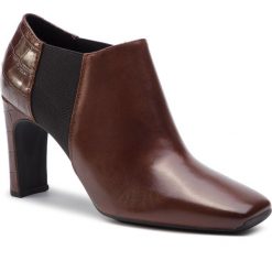 Półbuty GEOX - D Vivyanne H.C D849SC 0436Y C0013 Brown. Pomarańczowe półbuty damskie Geox, bez wzorów, ze skóry ekologicznej, eleganckie, bez obcasa, na obcasie, bez zapięcia. Za 559,00 zł.