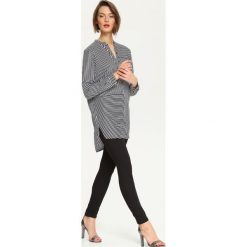 KOSZULA DŁUGI RĘKAW DAMSKA Z NADRUKIEM. Czarne koszule damskie Top Secret, z nadrukiem, eleganckie, z asymetrycznym kołnierzem, z długim rękawem. W wyprzedaży za 69,99 zł.