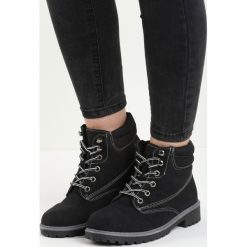 Czarno-Szare Traperki Riverdale. Czarne buty zimowe damskie Born2be, z materiału, z okrągłym noskiem, na niskim obcasie. Za 99,99 zł.