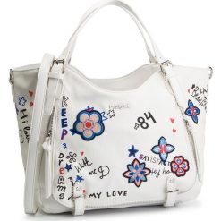 Torebka DESIGUAL - 19SAXPCV 1000. Białe torebki klasyczne damskie Desigual, bez wzorów, ze skóry ekologicznej, klasyczne, na ramię, bez dodatków. W wyprzedaży za 189,00 zł.