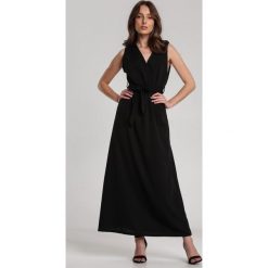 Czarna Sukienka Loraithia. Czarne sukienki damskie Renee, na lato, xl, bez wzorów, bez kołnierzyka, bez rękawów. Za 89,99 zł.