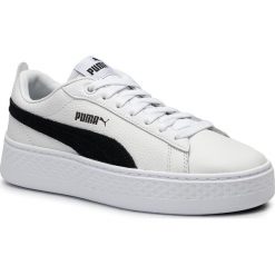 Sneakersy PUMA - Smash Platform L 366487 12 Puma White/Puma Black. Białe półbuty damskie Puma, bez wzorów, z zamszu, bez obcasa, na płaskiej podeszwie, bez zapięcia. W wyprzedaży za 199,99 zł.