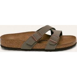 Birkenstock - Klapki Yao Balance. Szare klapki damskie Birkenstock, bez wzorów, ze skóry ekologicznej, bez obcasa, na obcasie. W wyprzedaży za 249,90 zł.