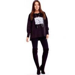Bawełniana bluza z kapturem oraz bufiastymi rękawami czarny. Czarne bluzy damskie N/A, xl, bez wzorów, z elastanu, bez rękawów, z kapturem. Za 149,00 zł.