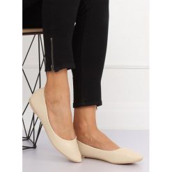 Baleriny damskie bezowe JULIAS. Brązowe baleriny damskie FunKee.pl, bez wzorów, ze skóry ekologicznej, eleganckie, bez obcasa. Za 85,99 zł.