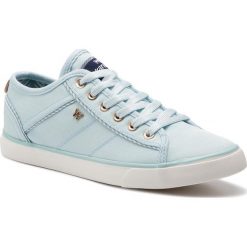 Tenisówki WRANGLER - Starry Lace WL91540A Lt. Blue 012. Niebieskie półbuty damskie Wrangler, na co dzień, bez wzorów, z gumy, bez obcasa, na płaskiej podeszwie, bez zapięcia. Za 189,00 zł.