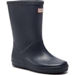 Kalosze HUNTER - Kids First Classic KFT5003RMA Navy. Niebieskie kalosze dziewczęce marki Hunter. W wyprzedaży za 159,00 zł.