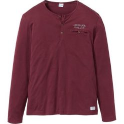 Shirt z długim rękawem i plisą guzikową Regular Fit bonprix czerwony klonowy. Czerwone koszulki męskie bonprix, s, z nadrukiem, bez kołnierzyka, z długim rękawem, długie. Za 54,99 zł.
