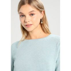 Swetry klasyczne damskie: Soyaconcept NIAKA Sweter cloud green