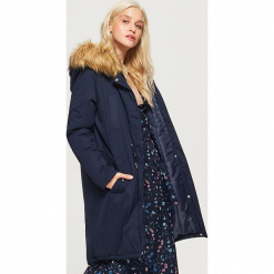 Parka z ociepleniem - Granatowy. Niebieskie parki damskie Cropp, l. Za 249,99 zł.