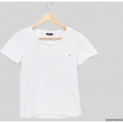 Biały T-shirt U. Białe t-shirty damskie Pakamera, bez wzorów, bez kołnierzyka. Za 99,00 zł.