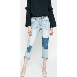 Desigual - Jeansy. Niebieskie jeansy damskie marki Desigual. W wyprzedaży za 199,90 zł.