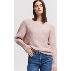 Sweter nietoperz - Różowy. Czerwone swetry klasyczne damskie Reserved, l. Za 139,99 zł.