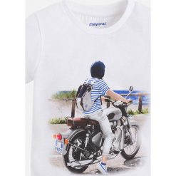 Mayoral - T-shirt dziecięcy 92-134 cm. Szare t-shirty męskie marki Mayoral, z nadrukiem, z bawełny, z okrągłym kołnierzem. Za 64,90 zł.