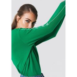 NA-KD Bluza dresowa - Green. Zielone bluzy damskie NA-KD, z dresówki. Za 121,95 zł.