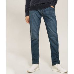 Jeansy regular fit - Granatowy. Niebieskie jeansy męskie regular House. Za 119,99 zł.