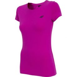 T-shirt damski TSD001 - ciemny róż. Różowe t-shirty damskie 4f, bez wzorów, bez kołnierzyka. W wyprzedaży za 34,99 zł.