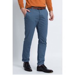 Review - Spodnie. Niebieskie chinosy męskie marki Review, s, w paski, z elastanu. W wyprzedaży za 139,90 zł.