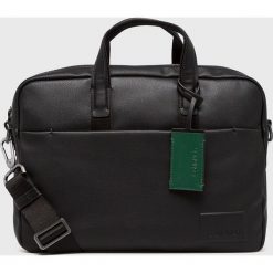 Calvin Klein - Torba. Czarne torby męskie skórzane Calvin Klein, w paski, z poliesteru, casualowe. W wyprzedaży za 499,90 zł.