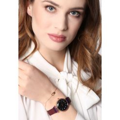 Złota Bransoletka Of Substance. Żółte bransoletki damskie z cyrkoniami marki Born2be, złote. Za 29,99 zł.