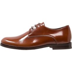 Buty wizytowe męskie: Royal RepubliQ ALIAS CLASSIC DERBY SHOE Eleganckie buty tan